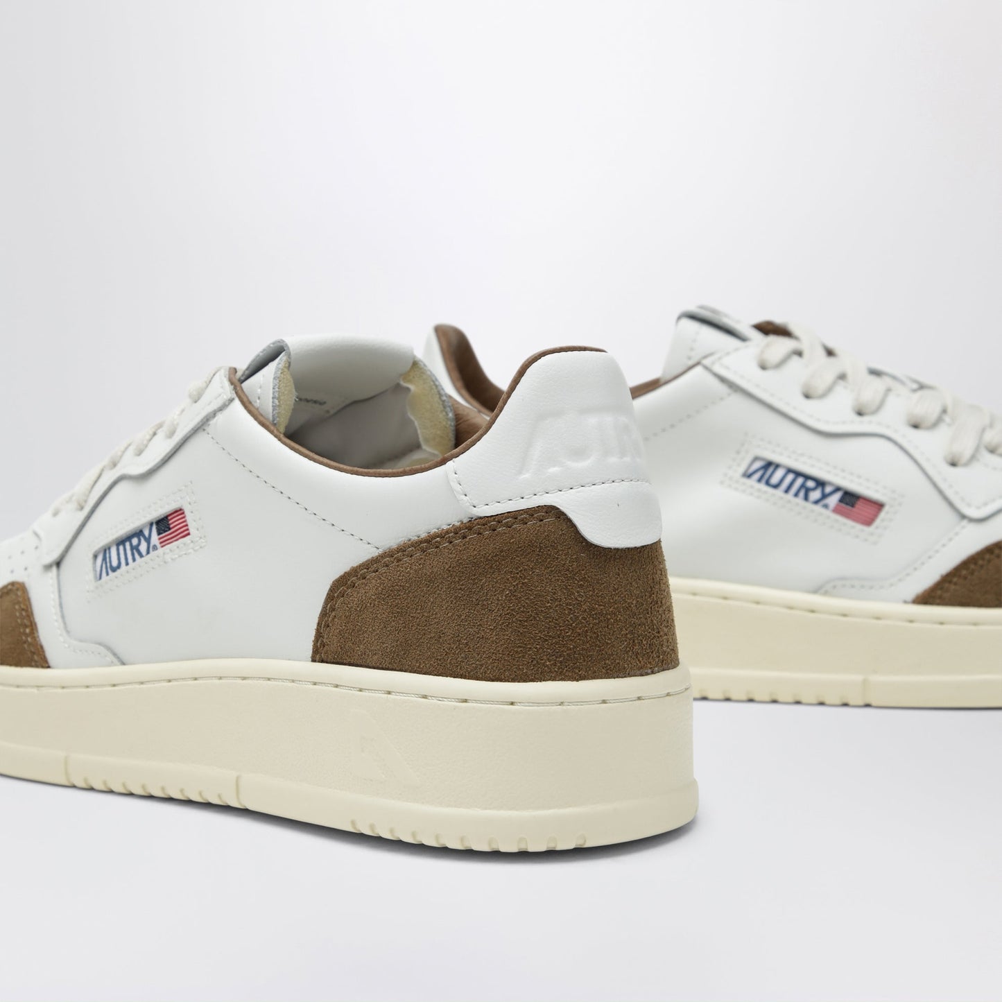 AUTRY Medialist In Pelle e Suede Marrone e Talloncino Bianco AULM FT17