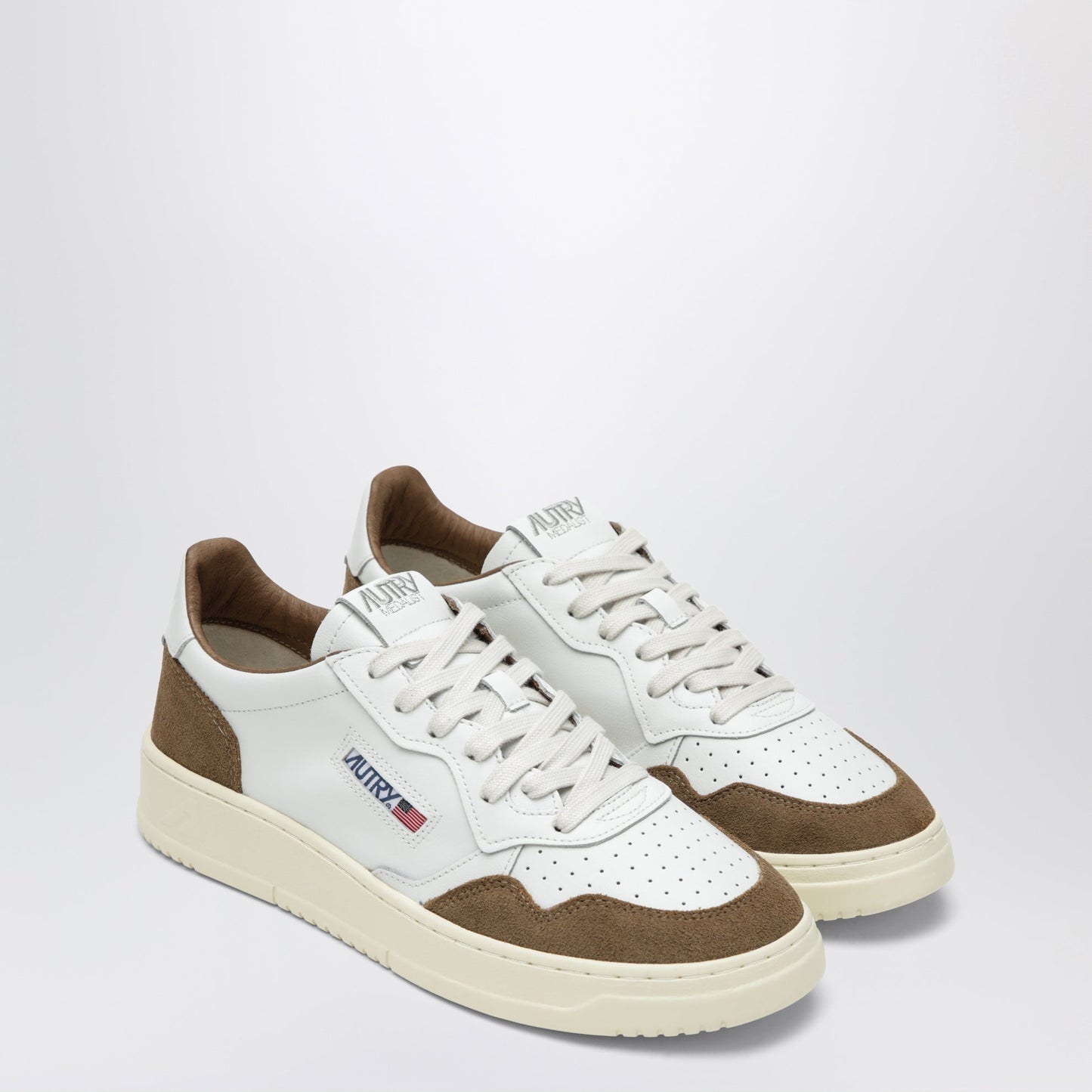AUTRY Medialist In Pelle e Suede Marrone e Talloncino Bianco AULM FT17