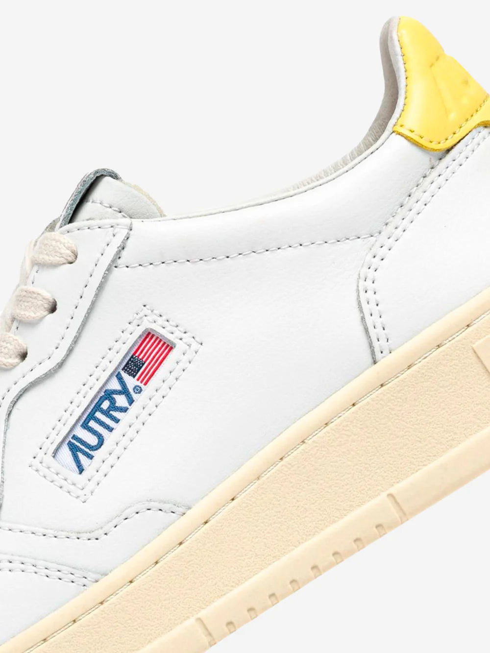 Autry Medalist Low bianca in pelle AULM LL09 Spoiler Giallo