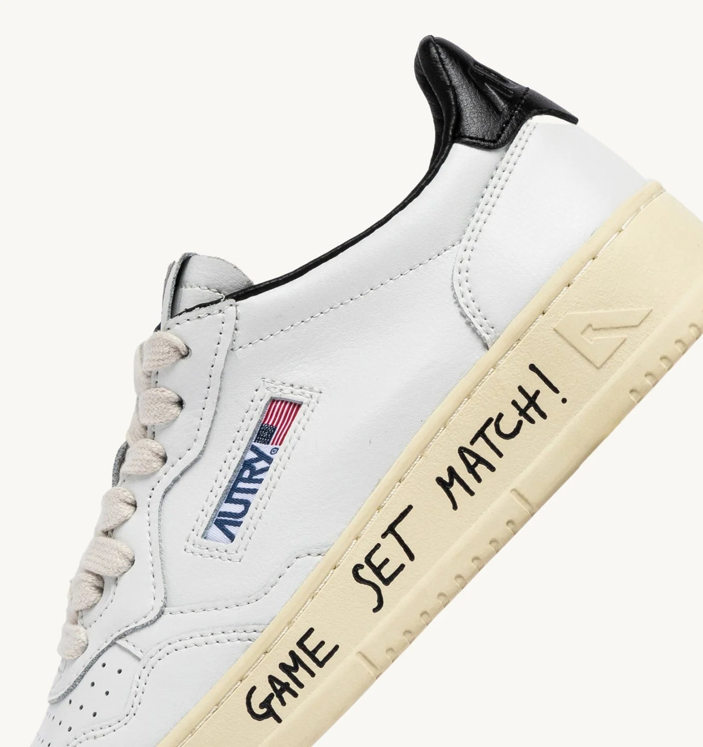 Autry "Game Set Match!" in Pelle con Spoiler Nero AULW ML02 (Woman)