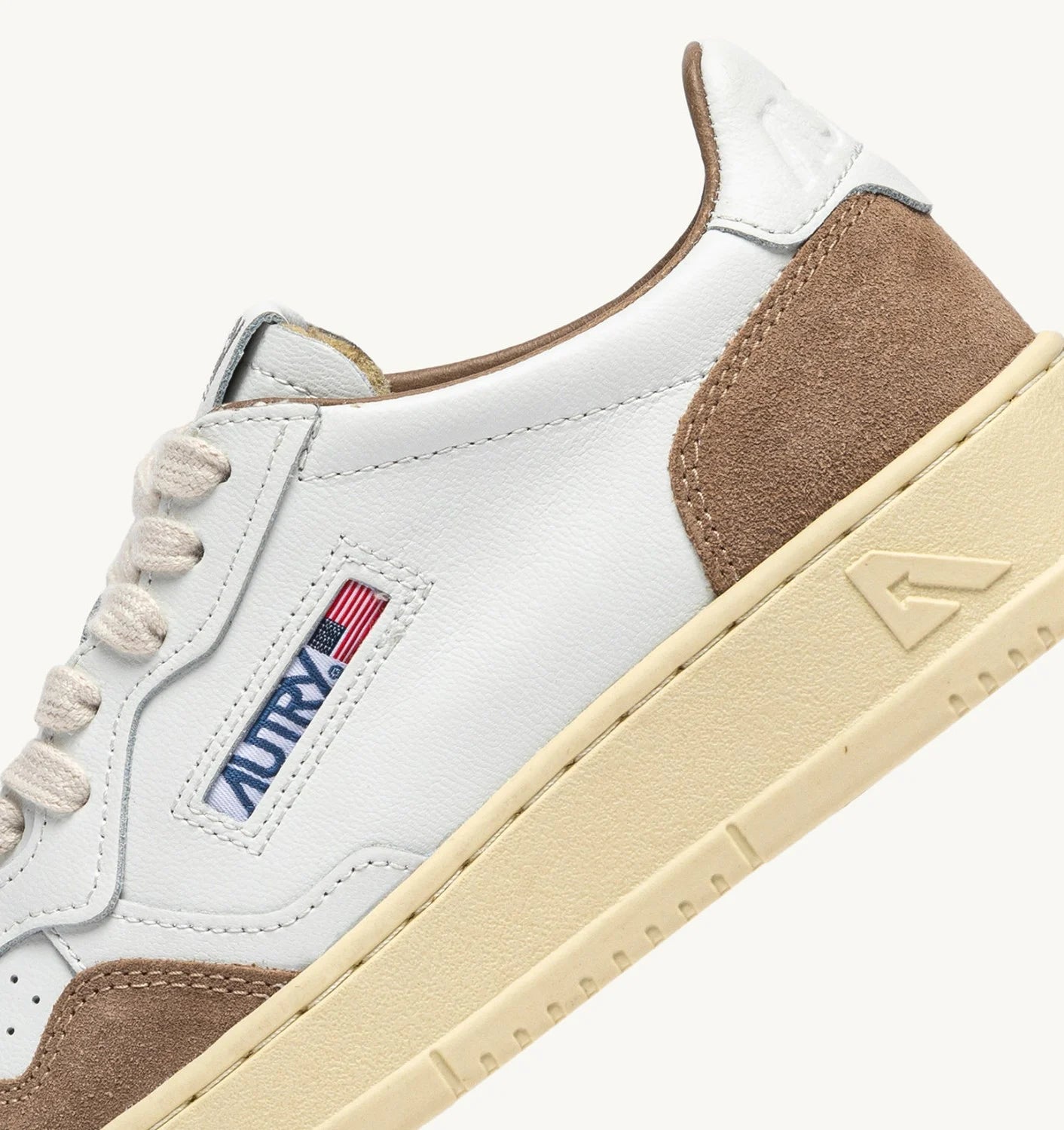 Autry Medalist Low AULW FT02 in Pelle e Camoscio Antilope