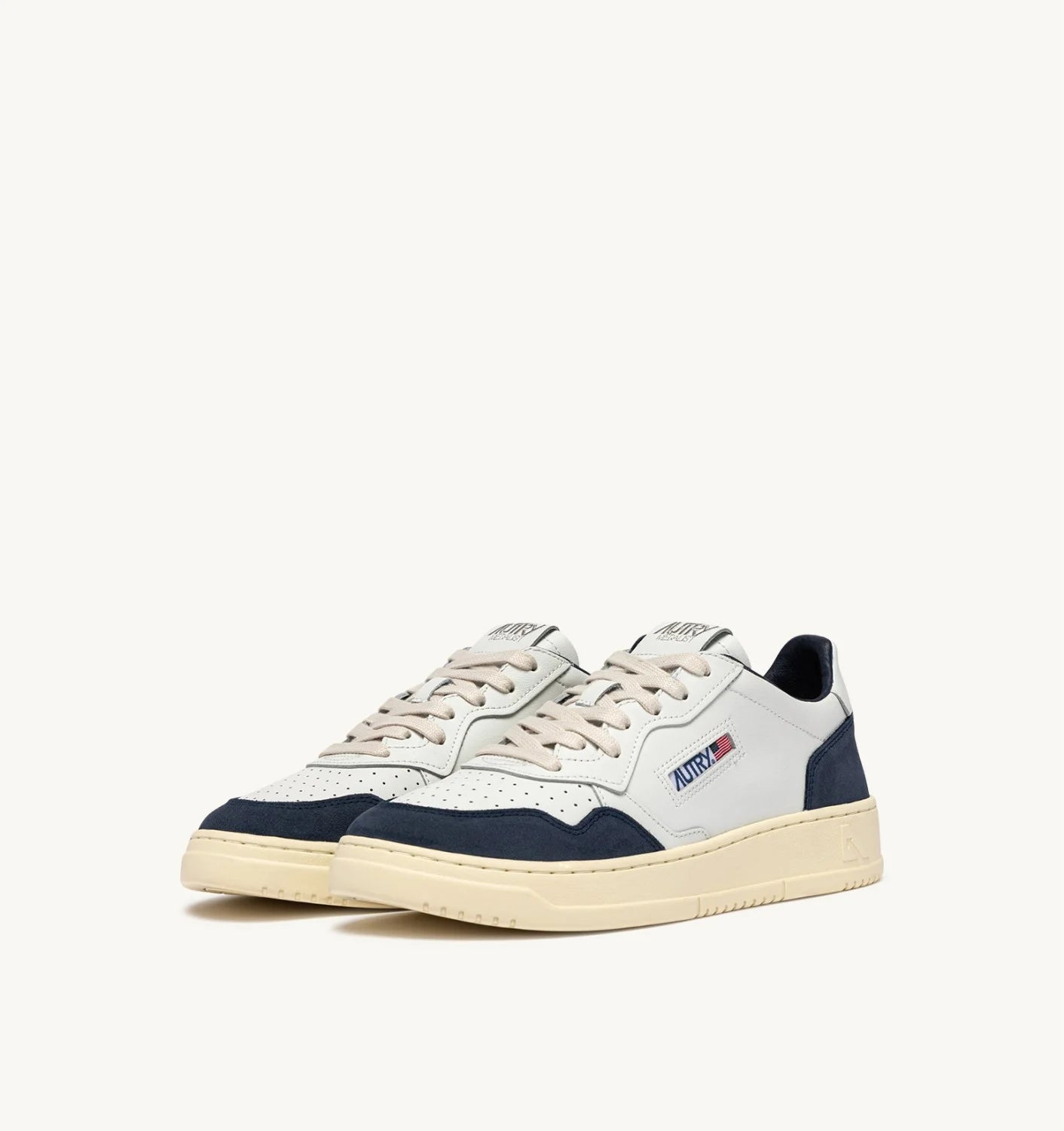 AUTRY SNEAKERS MEDALIST LOW IN PELLE BIANCA E SUEDE DENIM AULM FT22