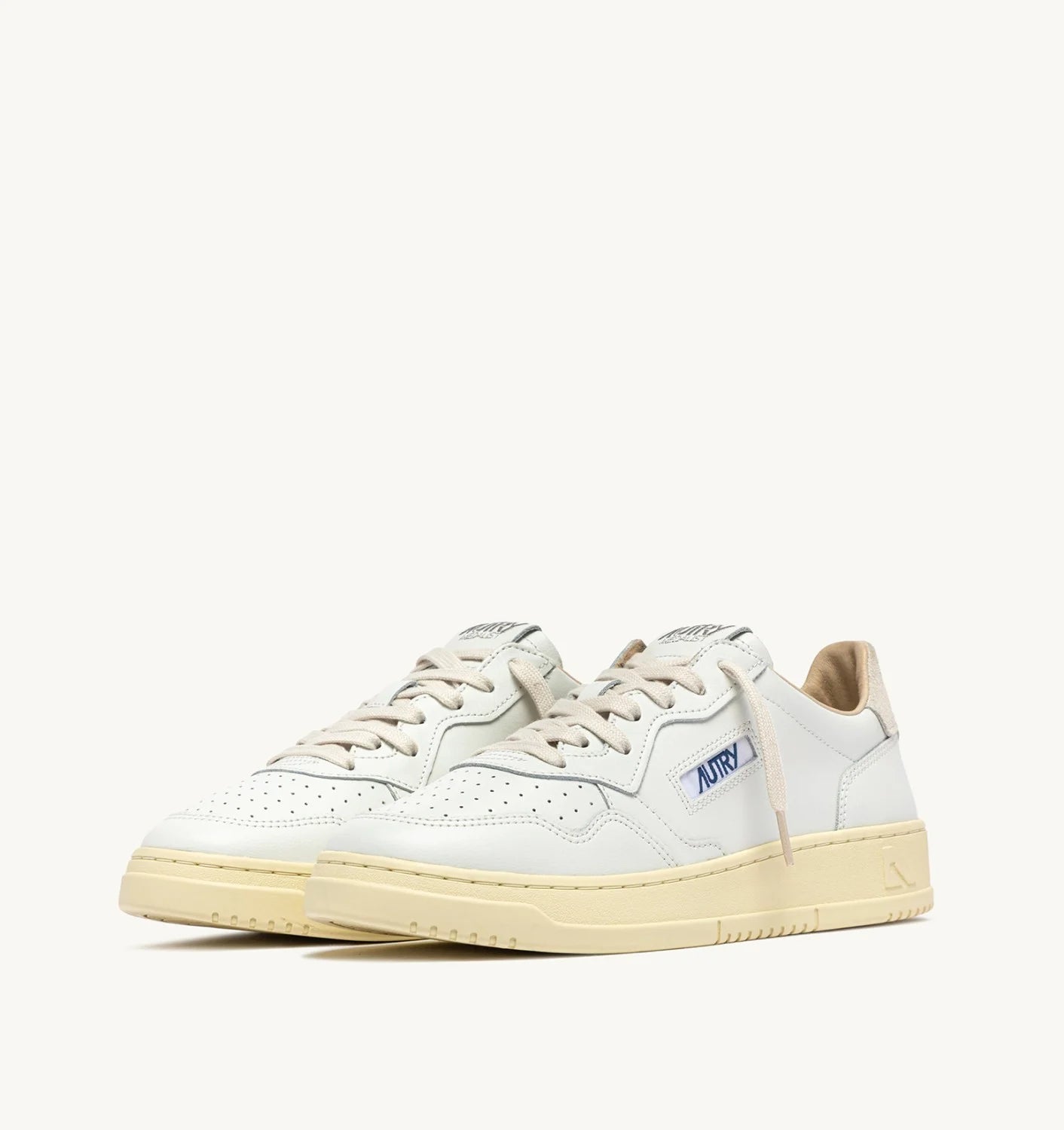 AUTRY SNEAKERS SNEAKERS MEDALIST LOW IN PELLE BIANCA E SUEDE SNOW WHITE AULM BJ04