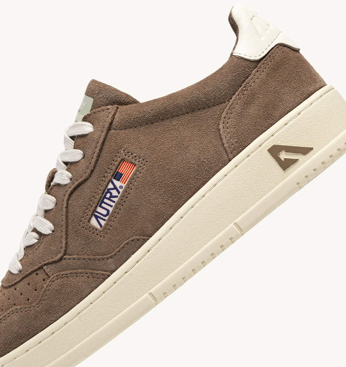 AUTRY SNEAKERS MEDALIST LOW IN SUEDE CIGAR E BIANCO AULM UH10