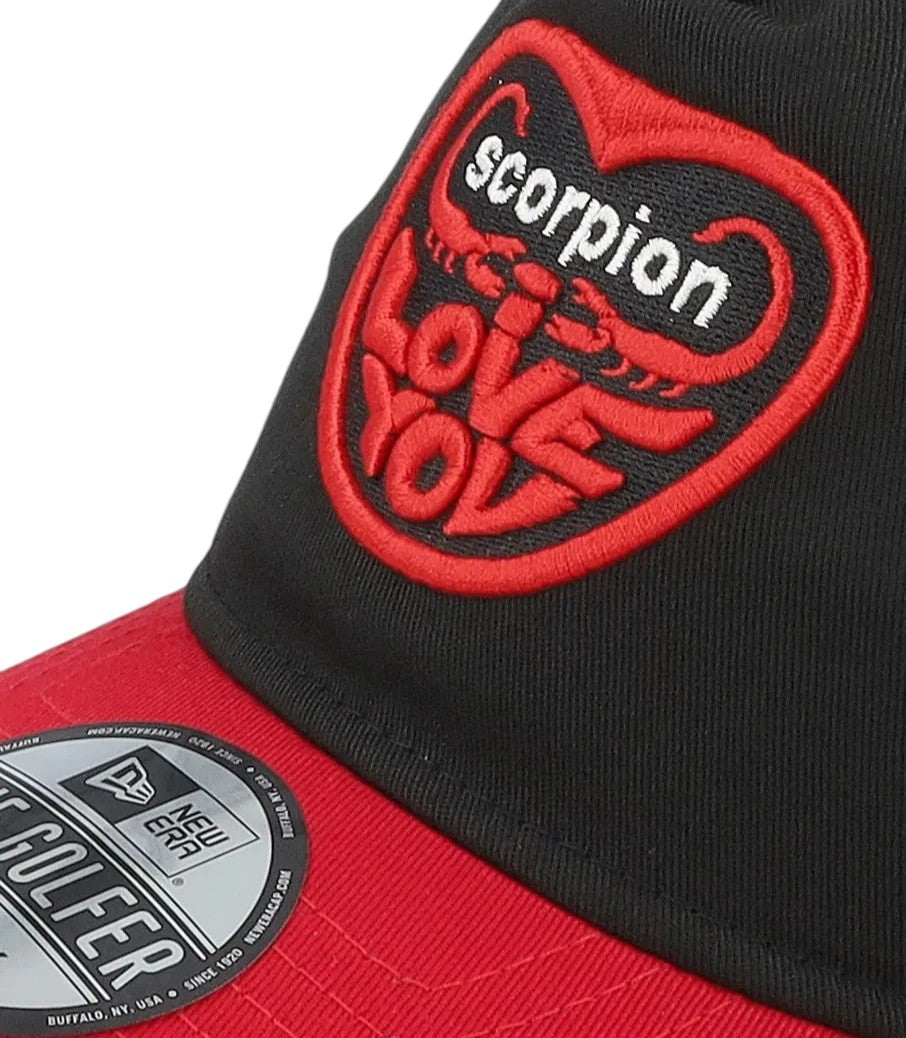 New Era cappellino "SCORPION LOVE YOU" The Golfer SNAPBACK Nero/Rosso